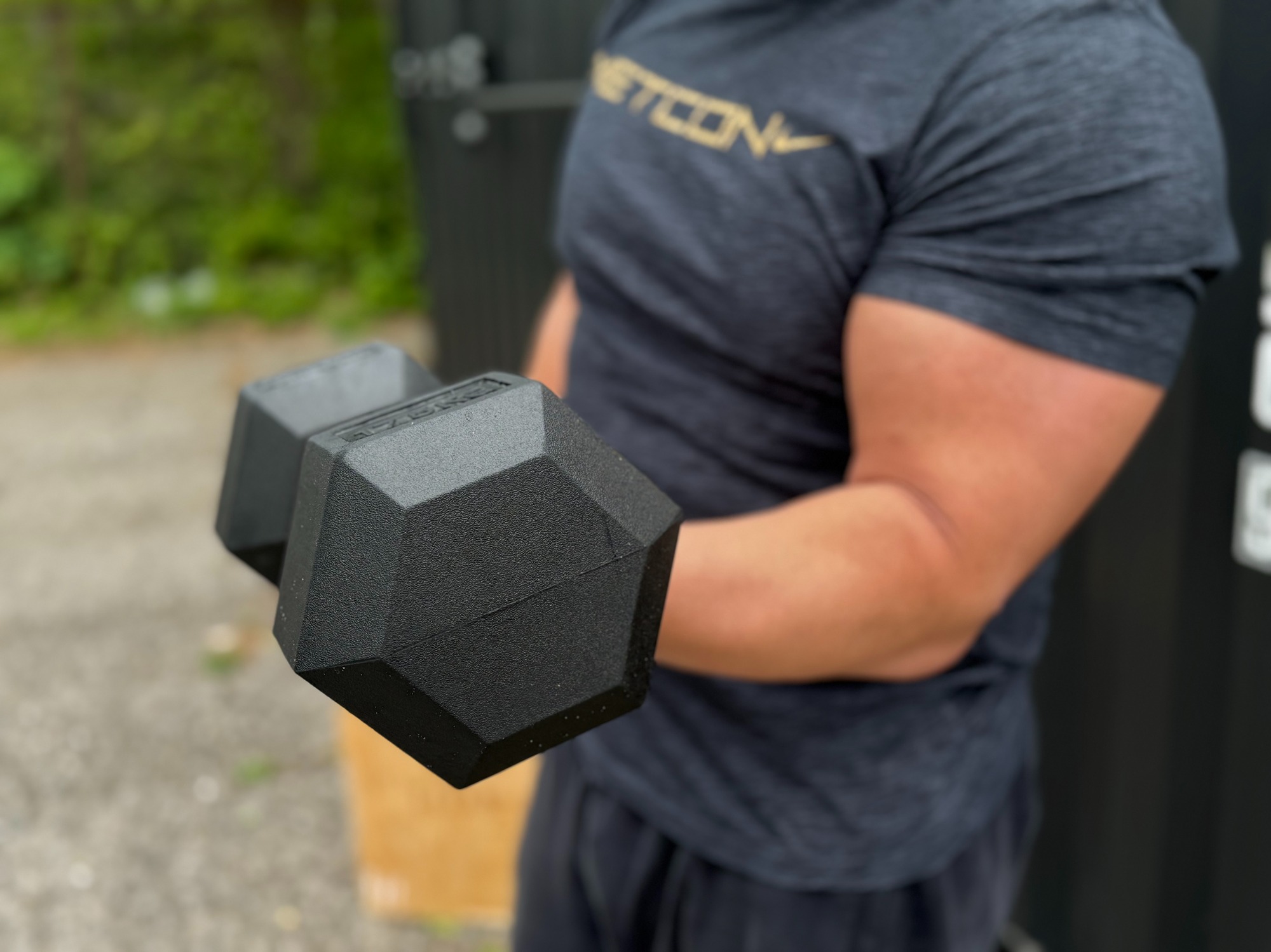 TITAN LIFE PRO Hex Dumbbell 32,5 kg rubber